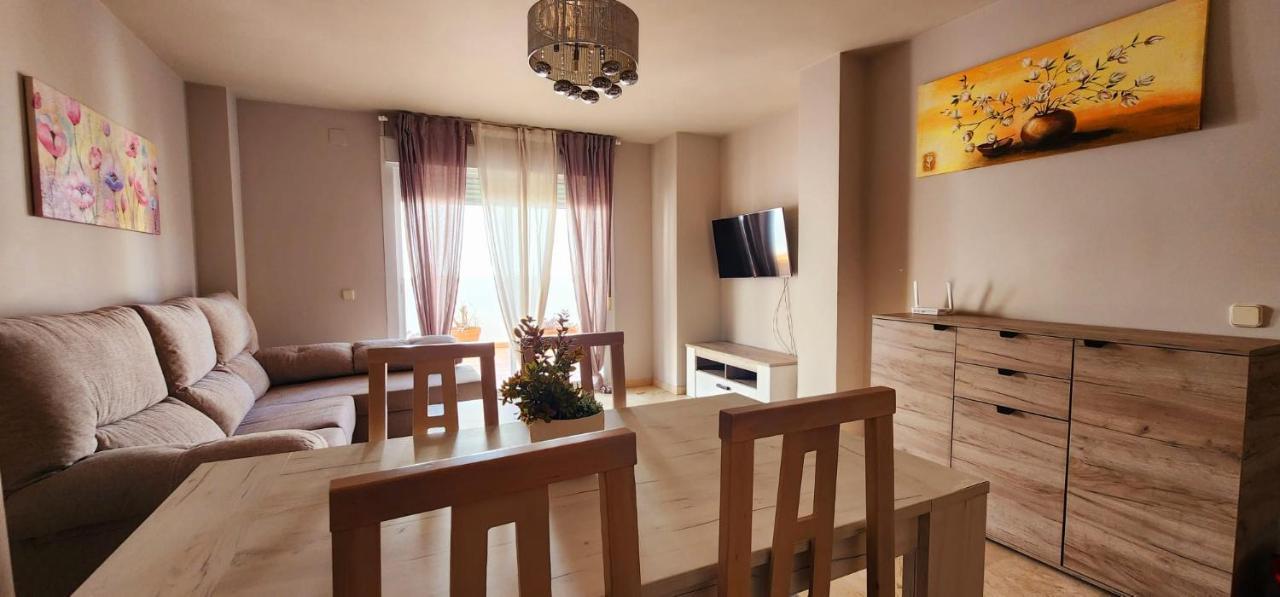Bajo Con Jardin Deluxe Lägenhet Benahavís Exteriör bild